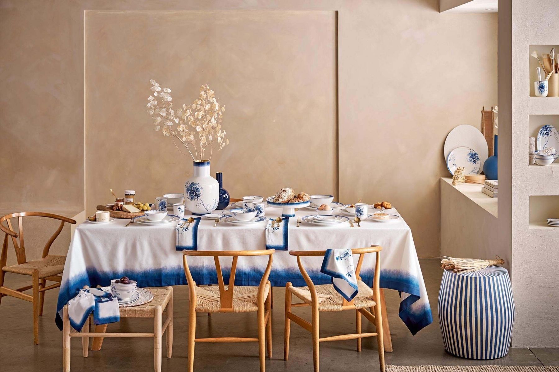 Table Cloth Pip & The Blue Bird Blue