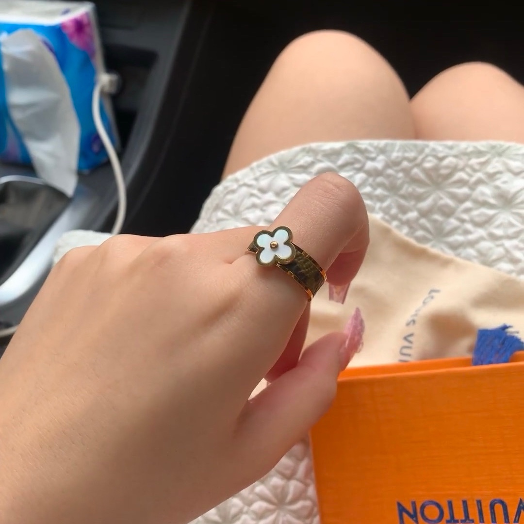 Louis Vuitton Gold Leather Sun Blossom Ring - Original Replica Club