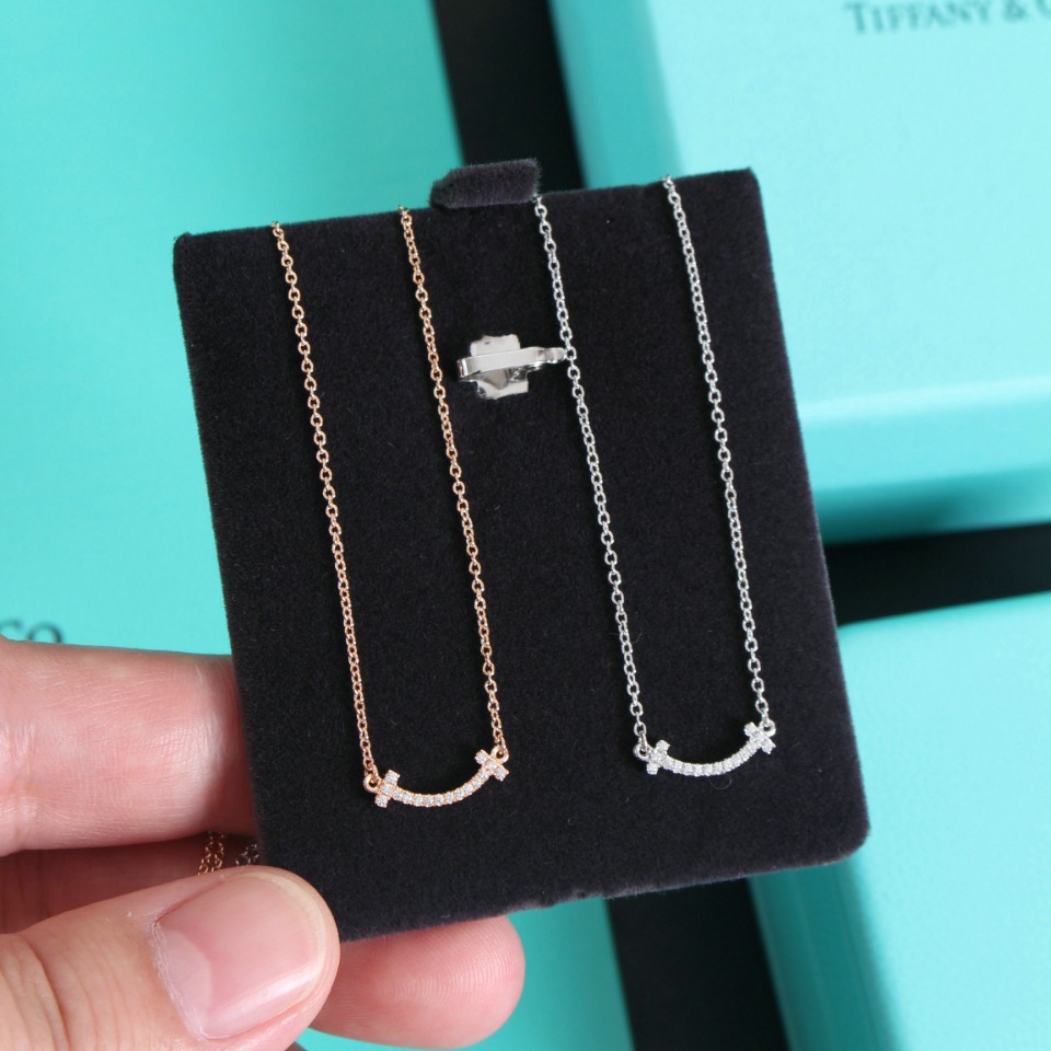 Tiffany Mini Smile Pendant Necklace - Original Replica Club