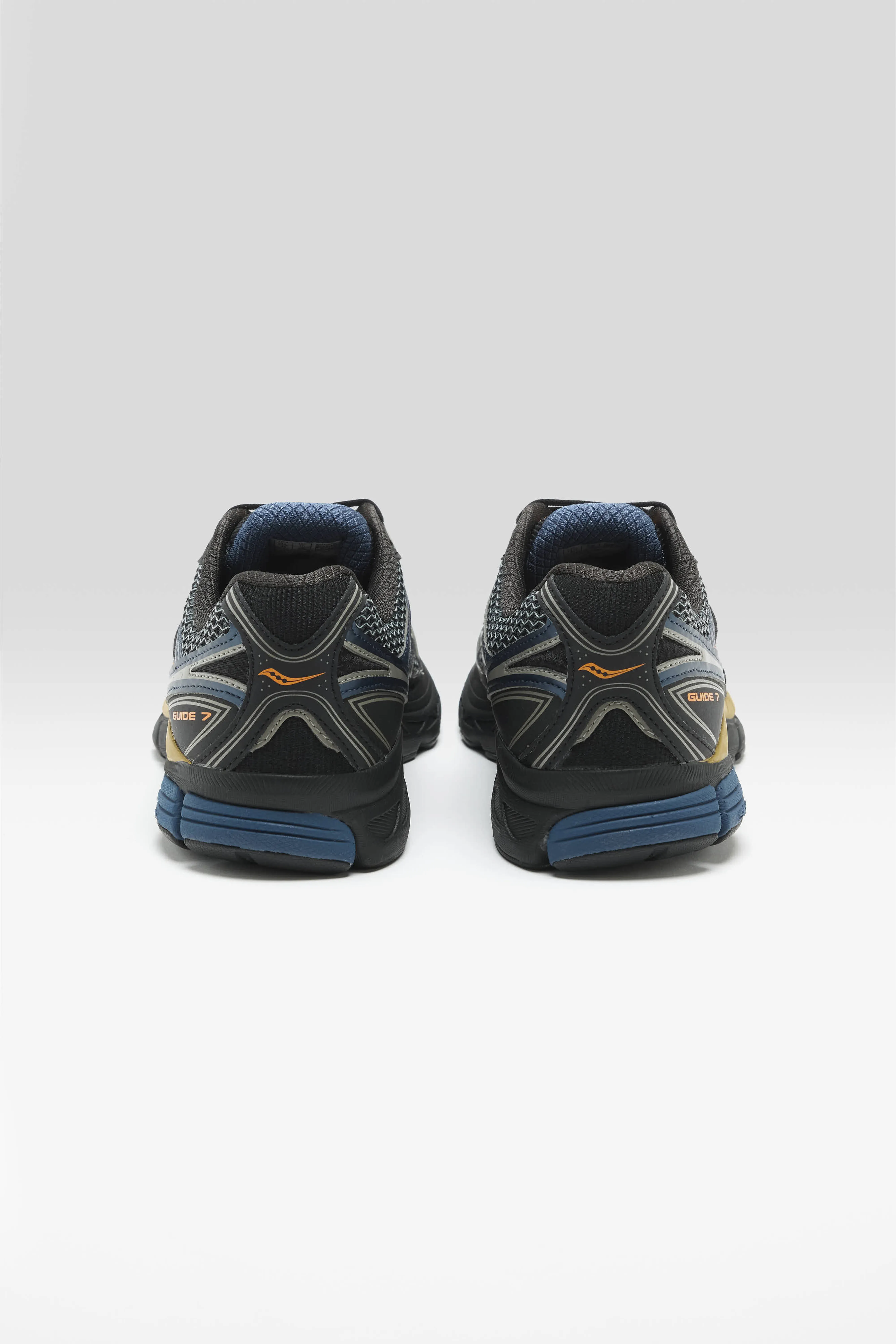 Bellerose ProGrid Guide 7 Disrupt for Men  (261 / M / BLACK)