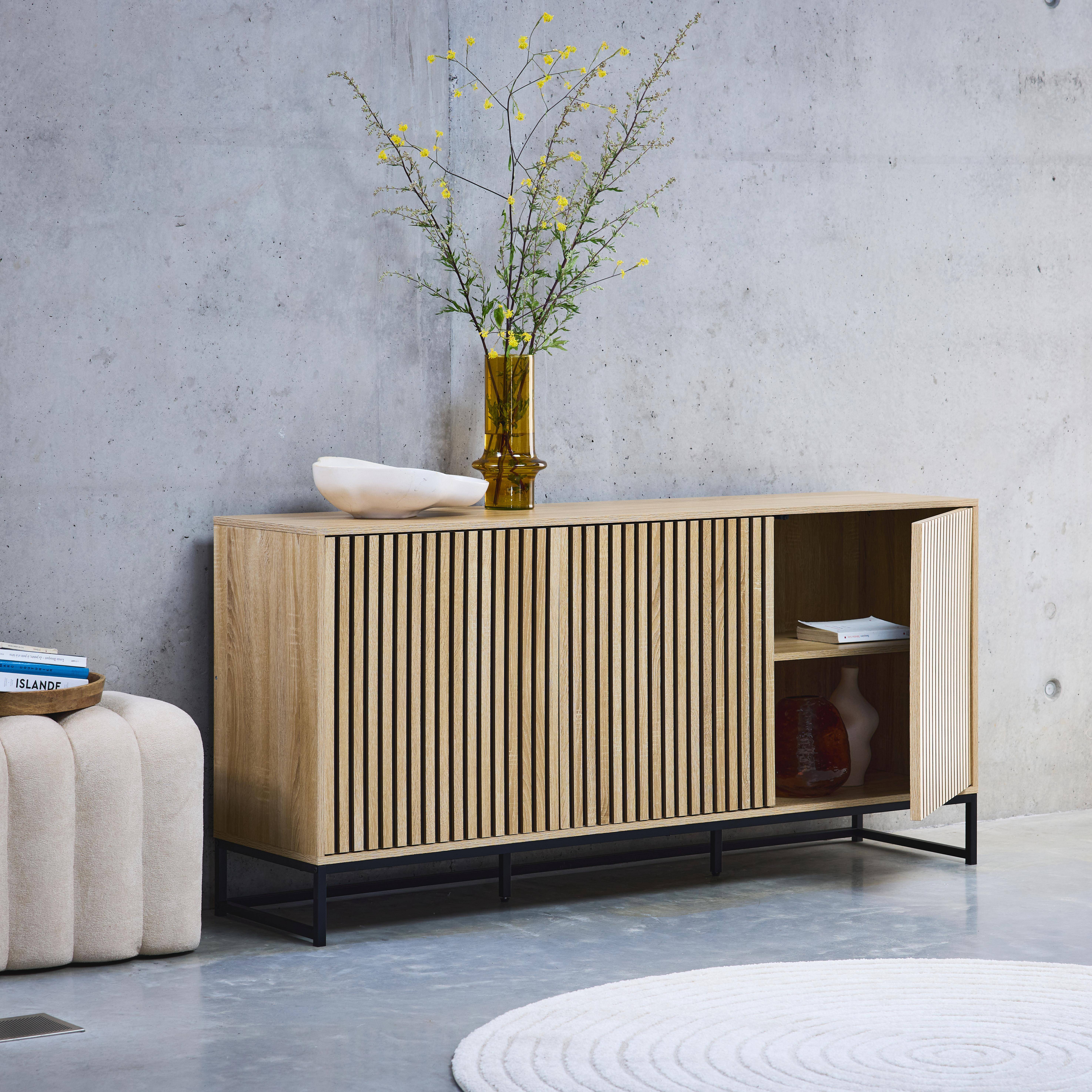 Lisbonne - Aparador contemporáneo acanalado efecto madera 3 puertas, 160cm