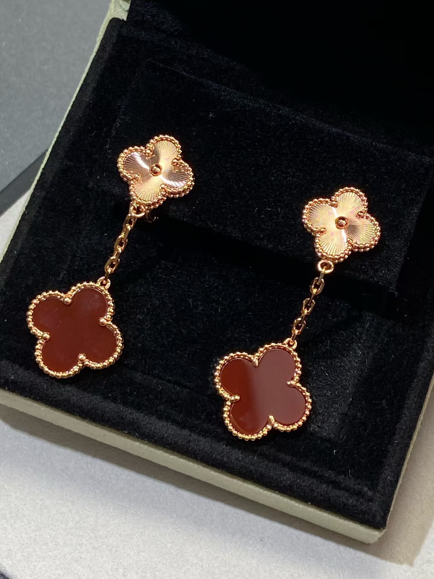 VCA Magic Alhambra Earrings, 2 Motifs - Original Replica Club