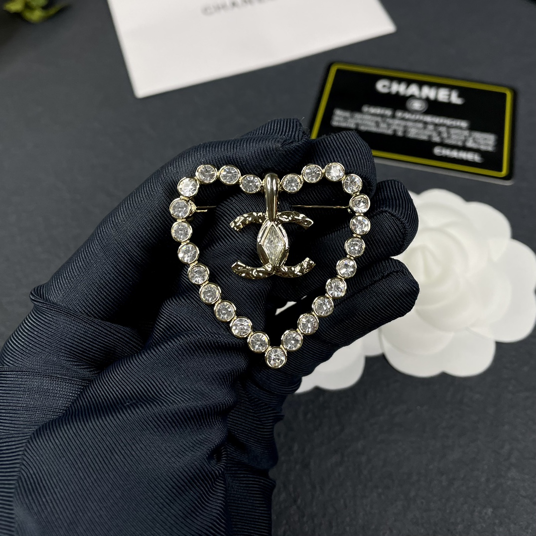 Chanel Diamond Paved Hollow Heart Brooch - Original Replica Club