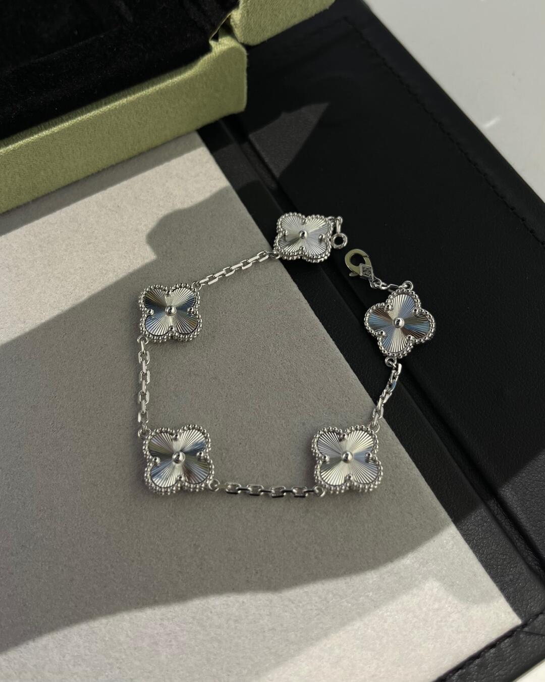 VCA Laser Silver 5 Motifs Vintage Alhambra Bracelet - Original Replica Club