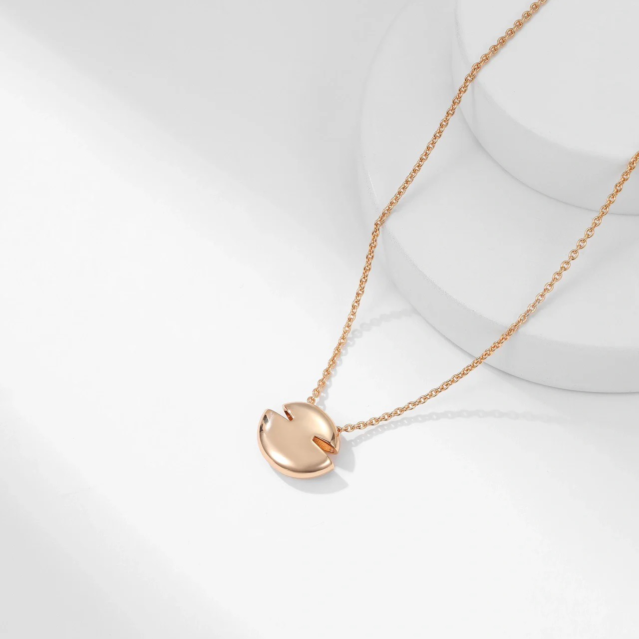 Bvlgari Cabochon Necklace in Rose Gold - Original Replica Club