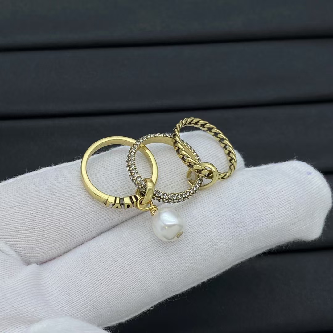 Dior Three Finger Conected Ring - Original Replica Club