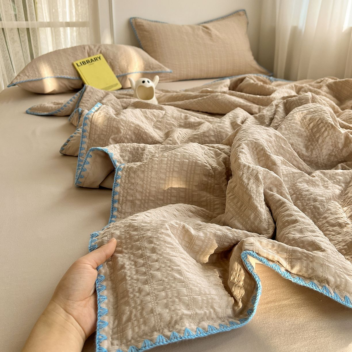 Summer Washed Cotton Bedding Set Soft Durable Breathable Embroidery Edge Bedding Set Suitable for All Home Hotel