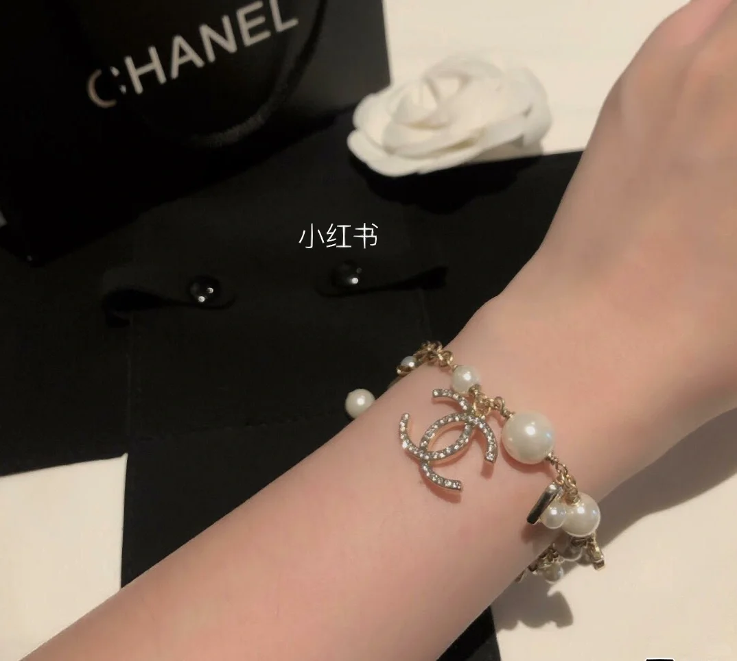 Chanel Heart Star NO.5 Pearl Bracelet - Original Replica Club