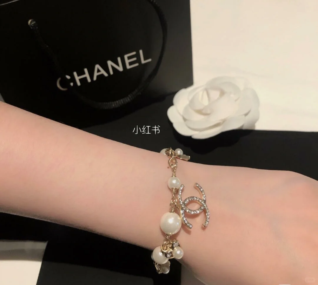 Chanel Heart Star NO.5 Pearl Bracelet - Original Replica Club