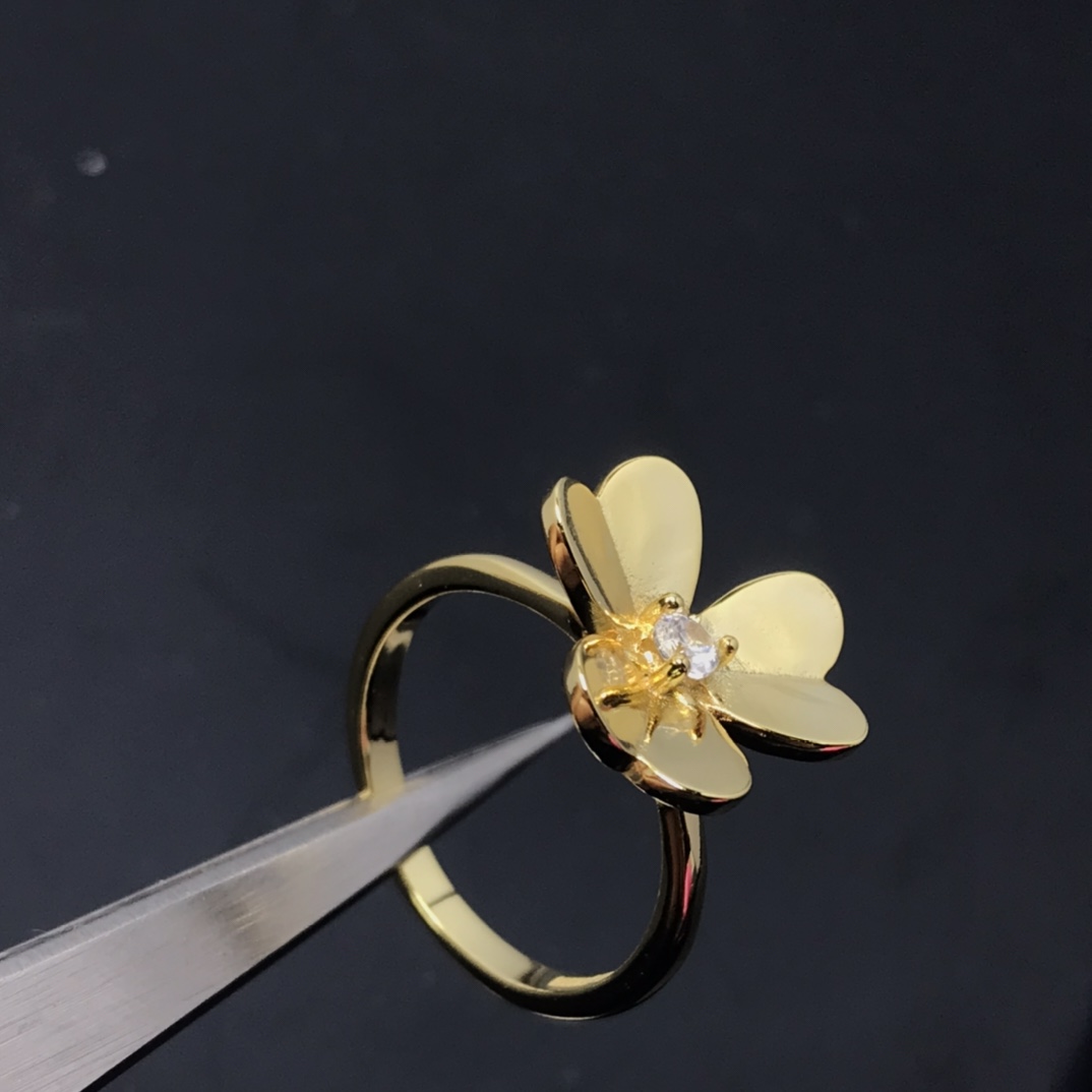 VCA 1 Motif Flower Frivole Ring - Original Replica Club