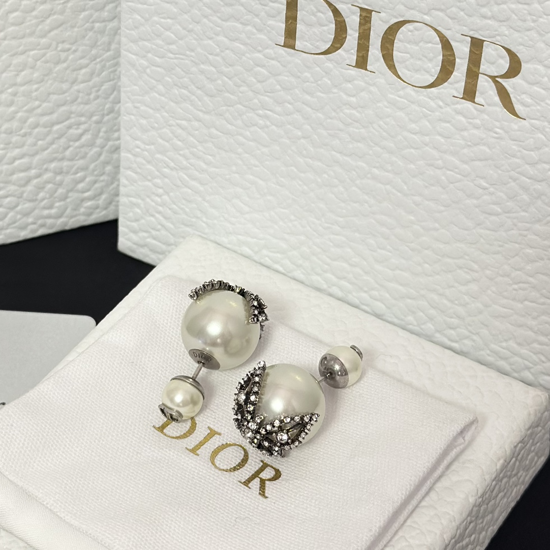 Dior Butterfly Paved on Pearl Stud Earrings - Original Replica Club