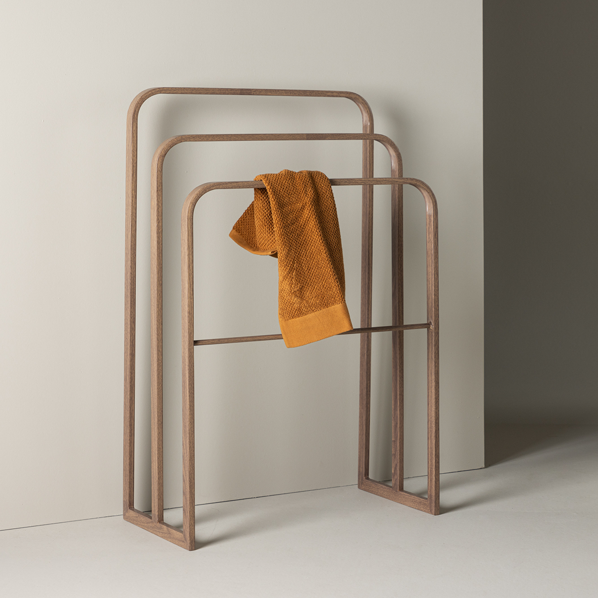 Nest living Bjarne Metalen Kledingrek Bruin