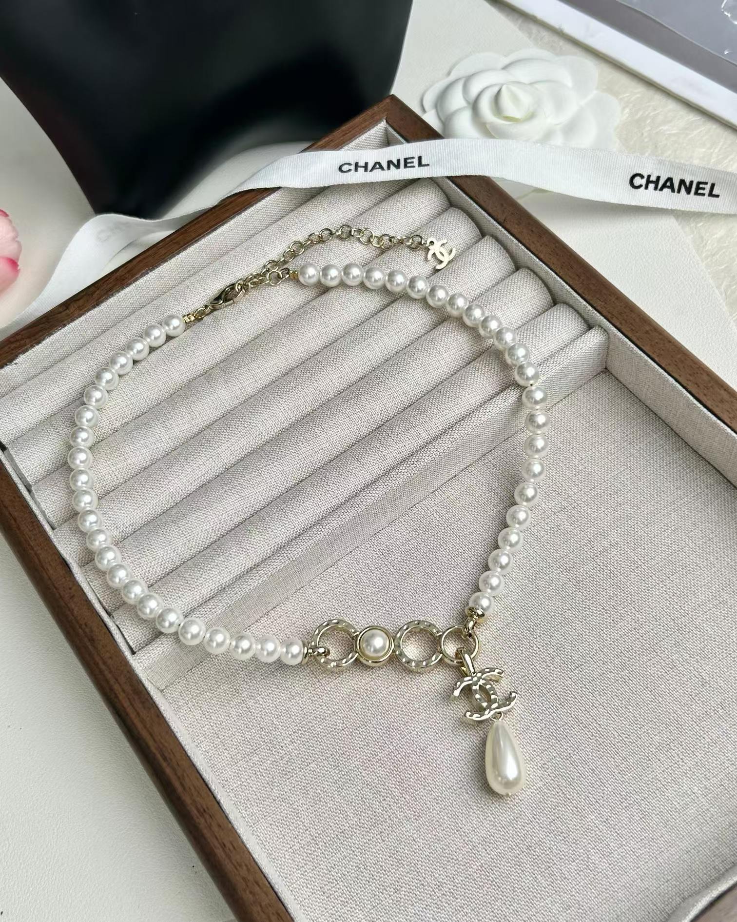 Chanel Teardrop Pearl Pendant Pearl Necklace - Original Replica Club