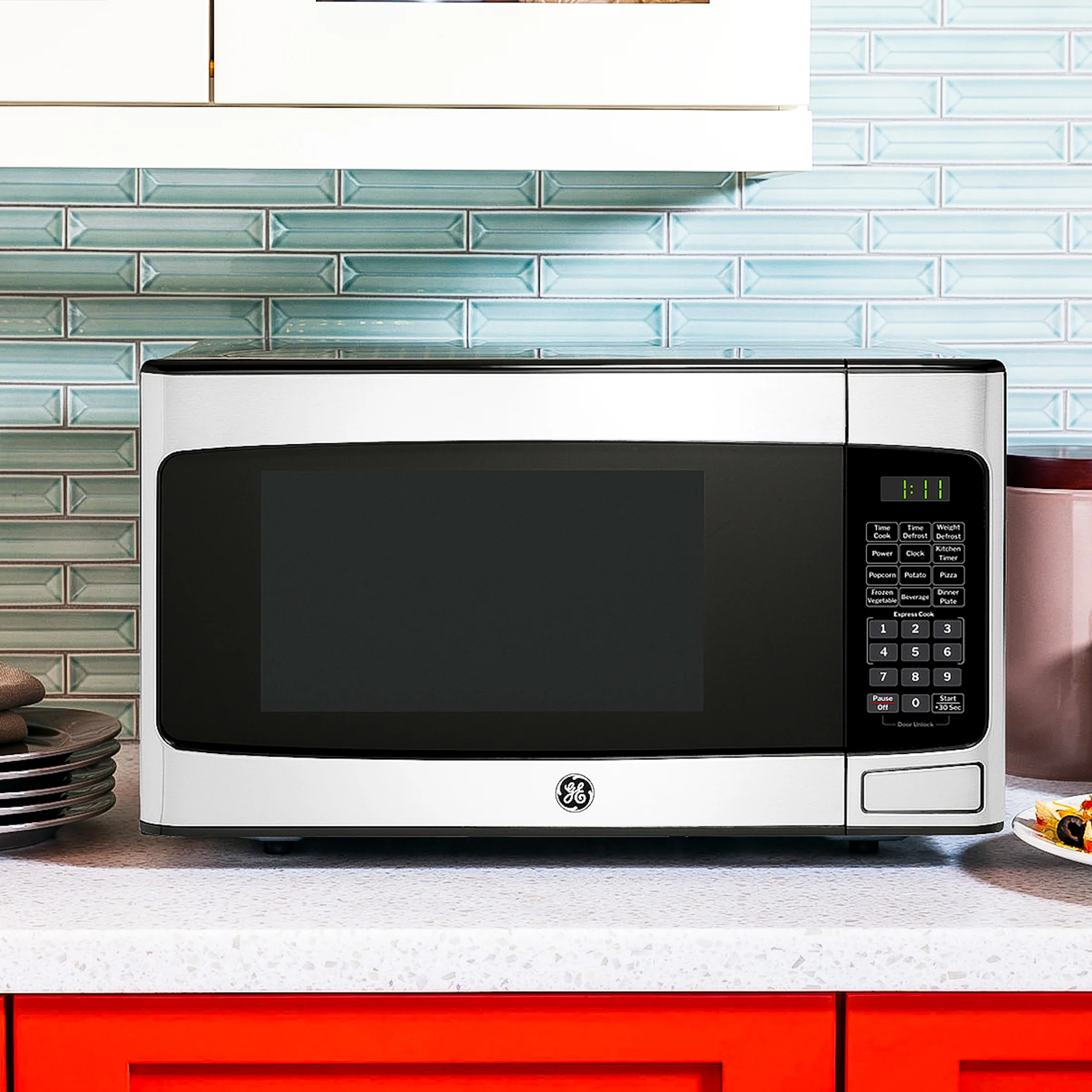 GE 1.1 Cu Ft Countertop Microwave Oven, 950W, Stainless Steel, One-Touch Cooking, Turntable, Auto Defrost, Child Lock, Model GCST11N1WSS - Image 11