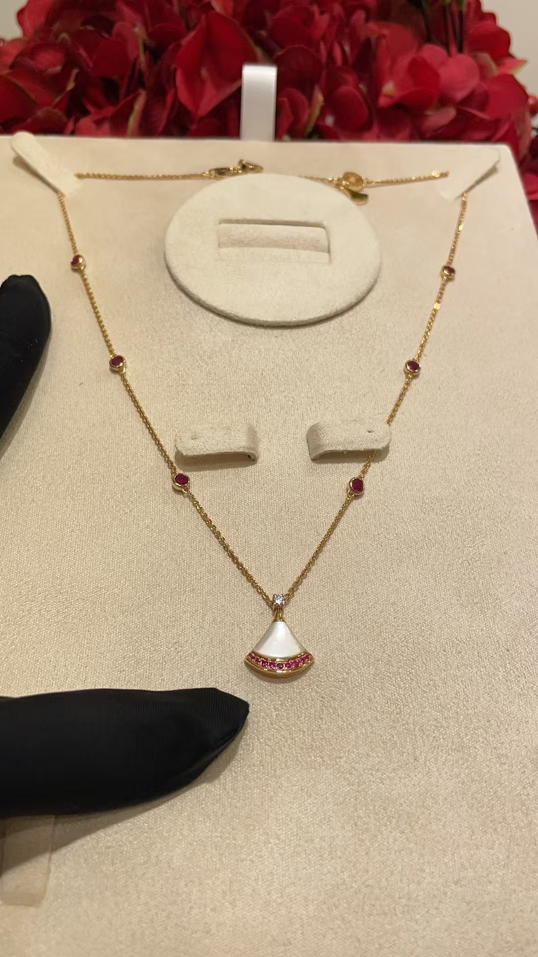 Bvlgari Divas' Dream Necklace - Original Replica Club