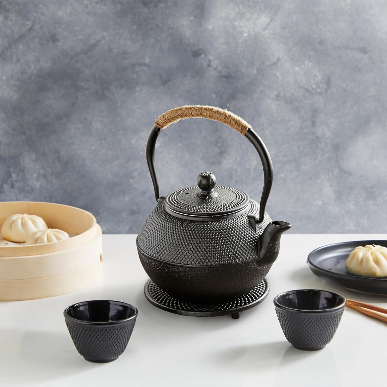 Juvale Cast Iron Teapot - 1200 mL, Black, 2 Cups - Japanese Tea Set with Stainless Steel Infuser & Stovetop Kettle for Loose Leaf Tea