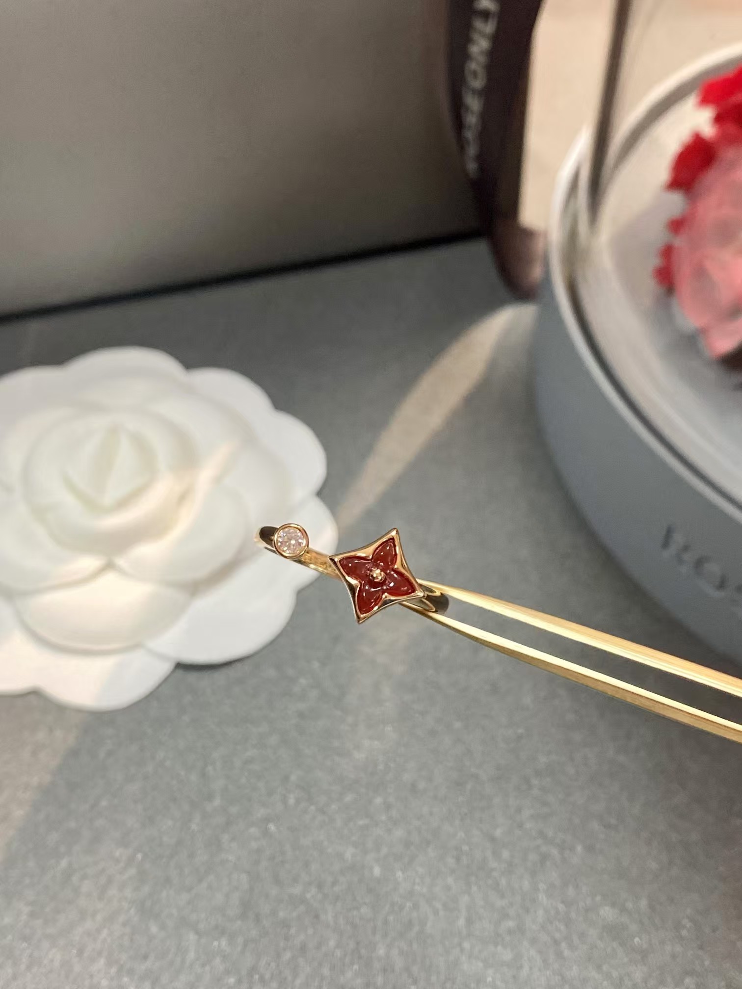 Louis Vuitton Color Blossom Mini Star Ring - Original Replica Club