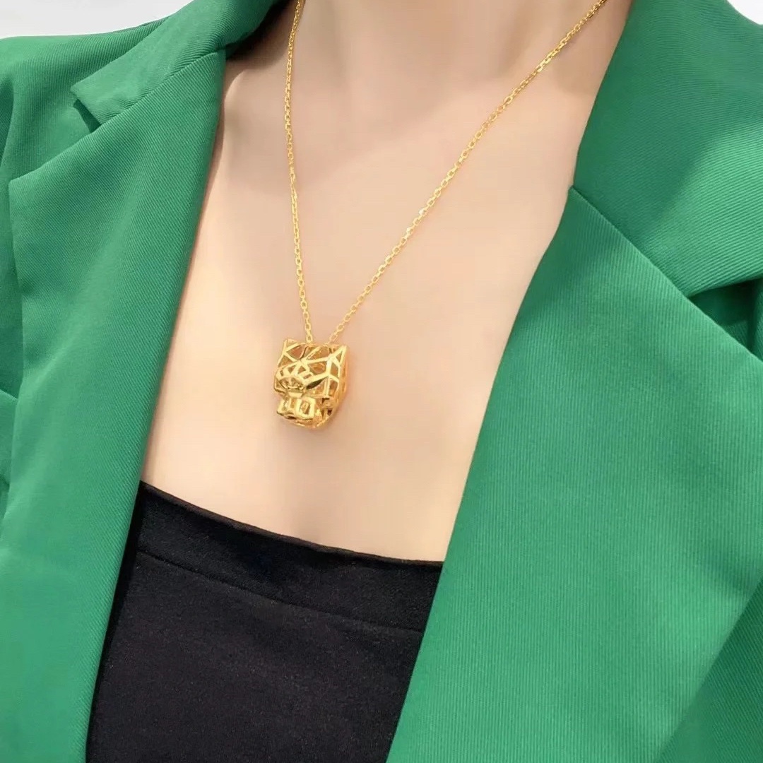 Cartier Leopard Panthère de Pendant Necklace - Original Replica Club