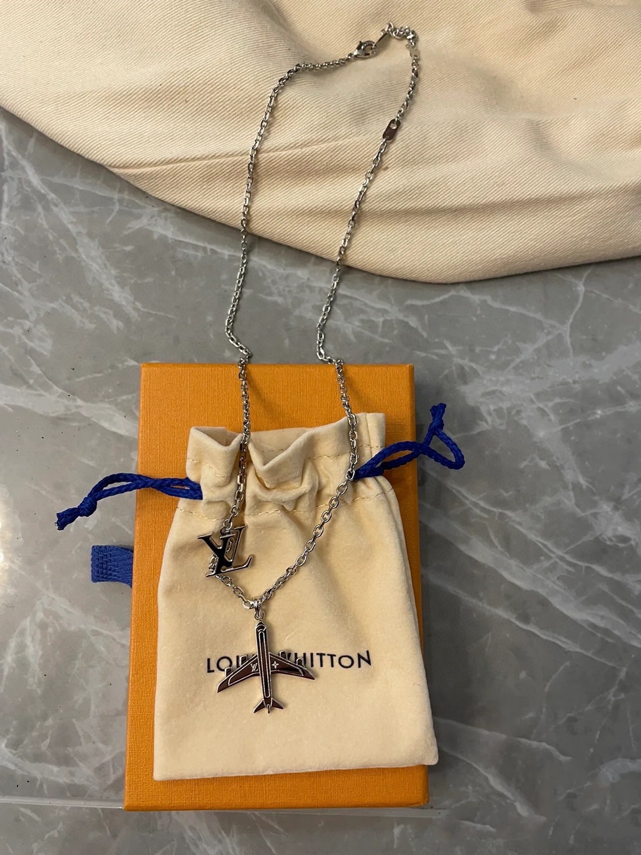 Louis Vuitton Silver LV Plane Mens Necklace - Original Replica Club