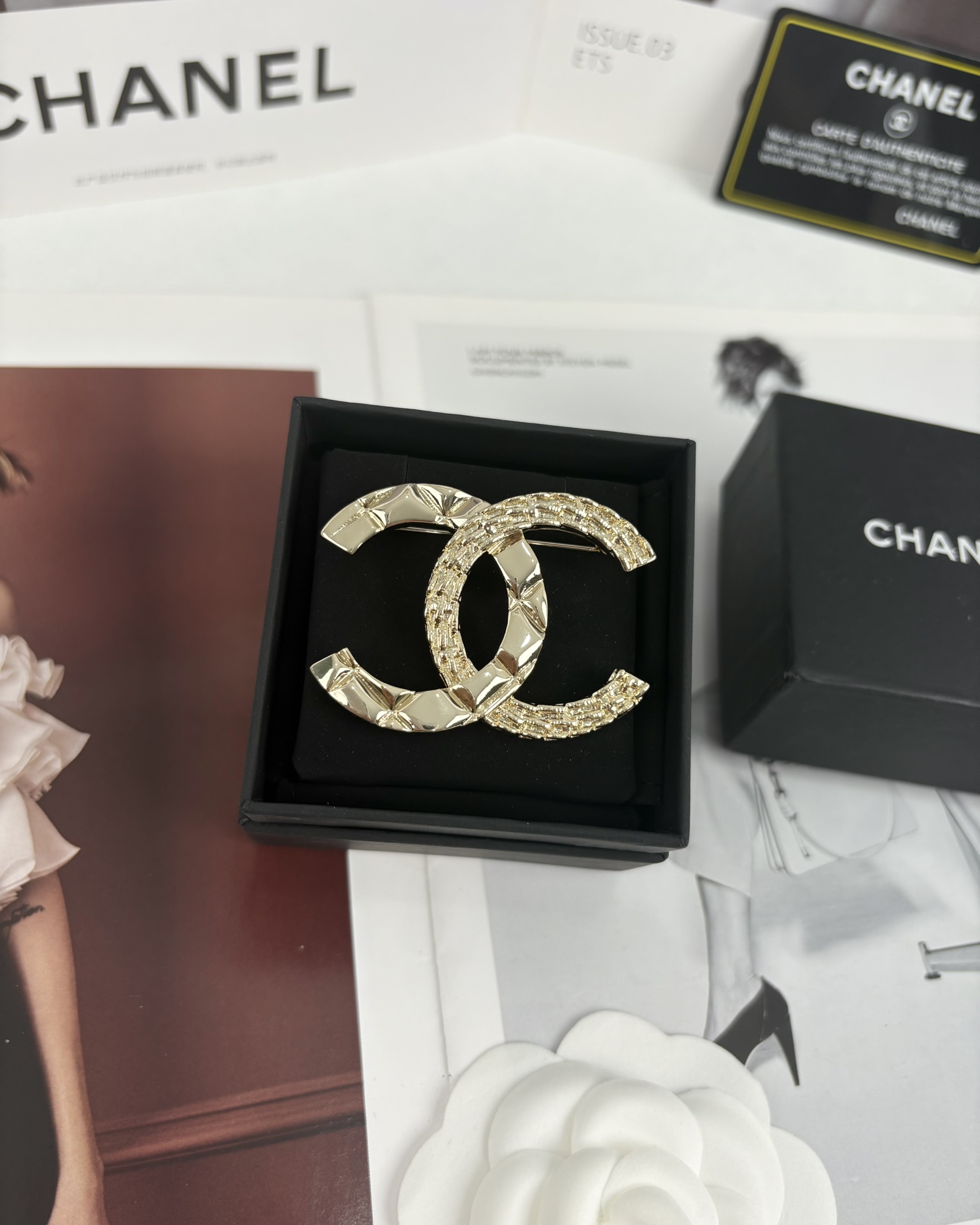 Chanel Light Gold Classic CC Brooch - Original Replica Club