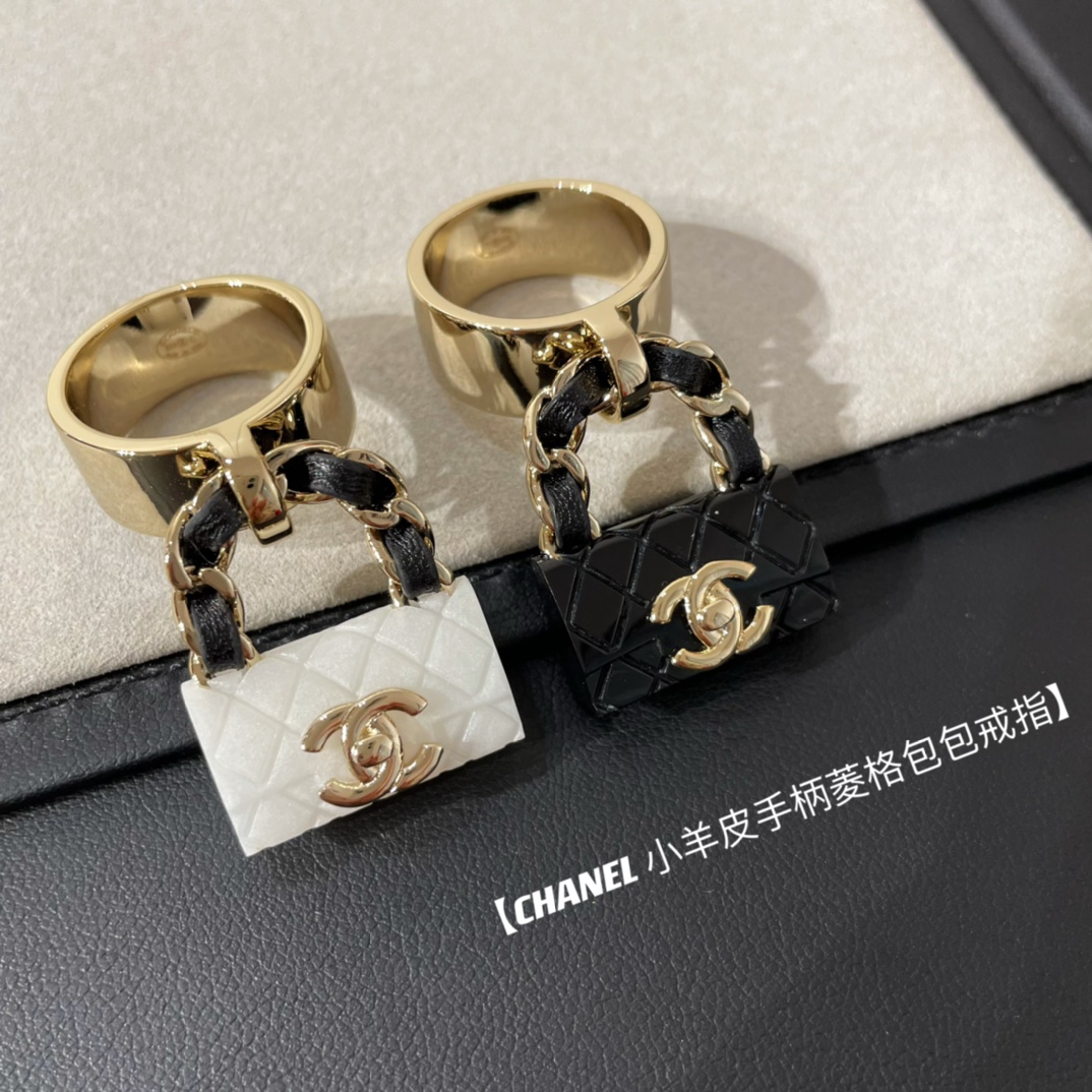Chanel Ring Handle Bag - Original Replica Club