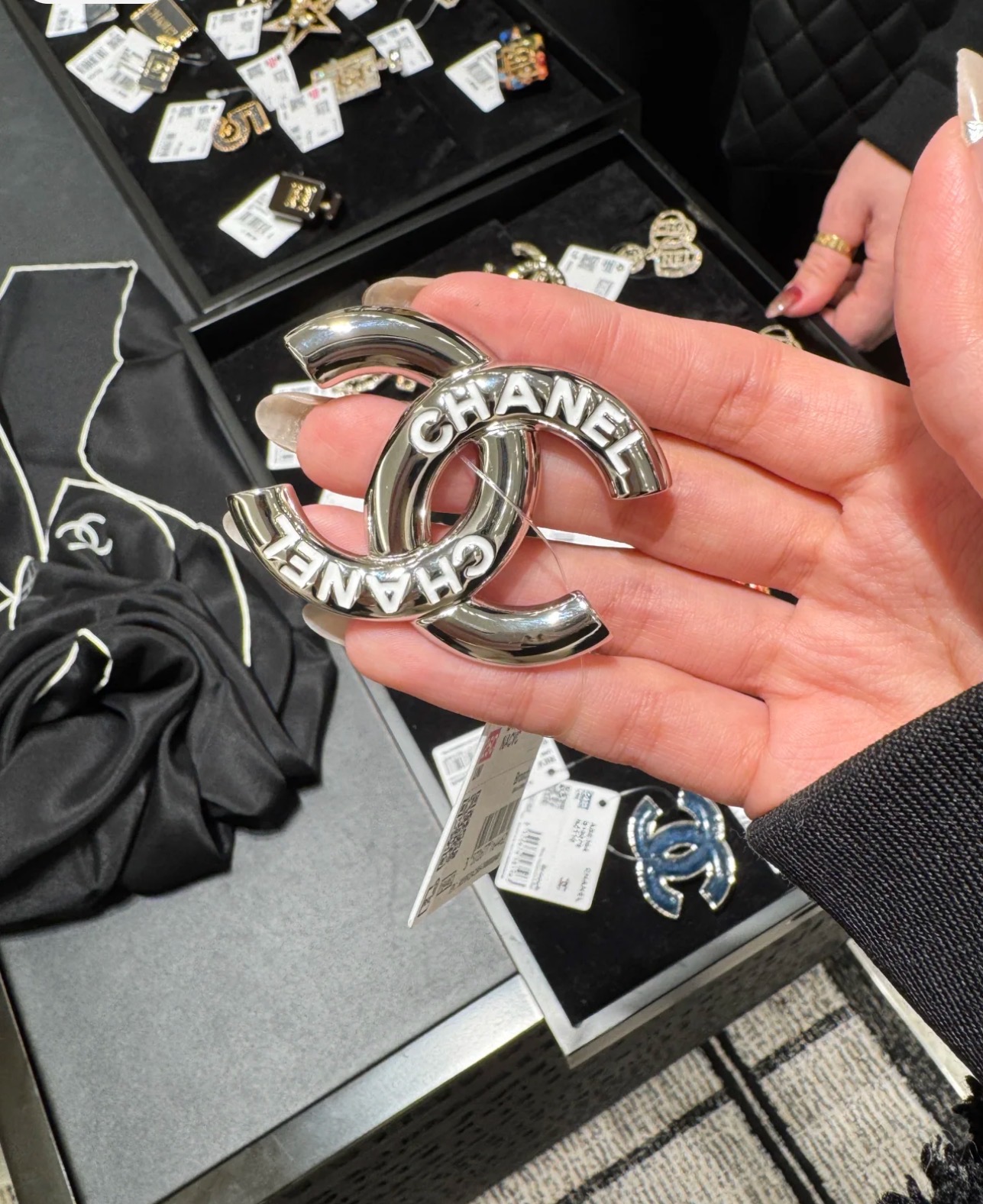 Chanel Letter White Enamel CC Silver Brooch - Original Replica Club