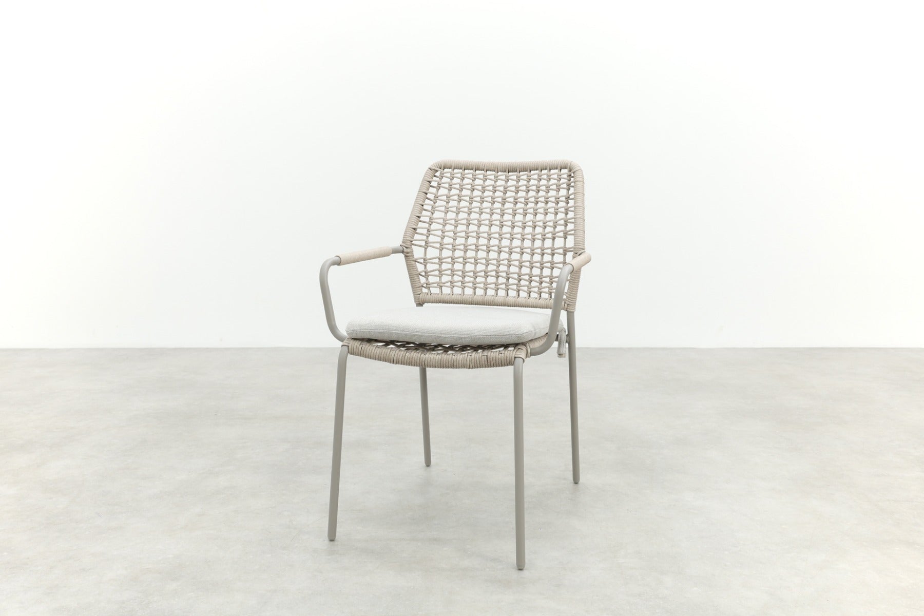 Swifty – Rope dining tuinstoel – taupe zand – valley sand
