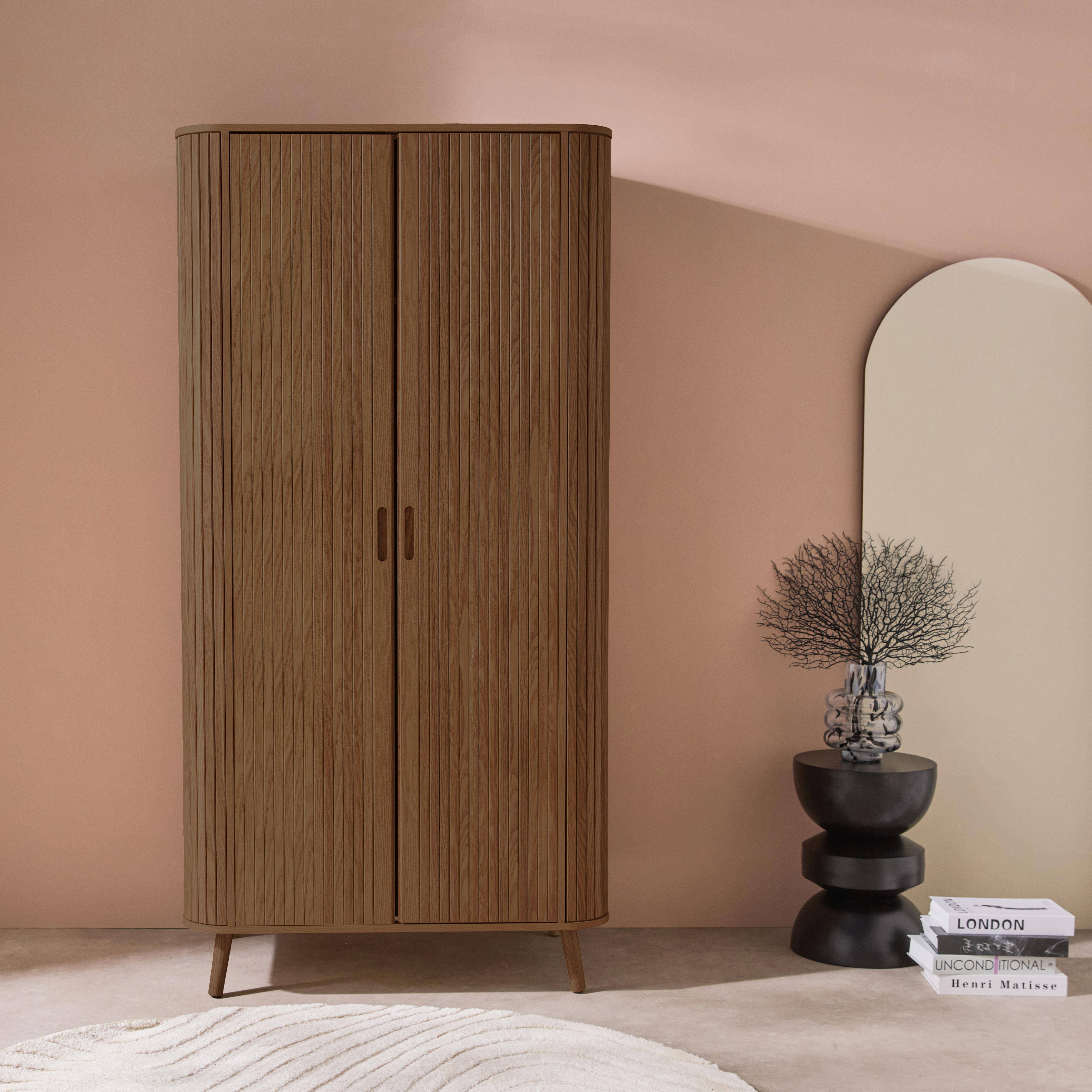 Legacy - Armario efecto madera ranurada con estante y armario ropero