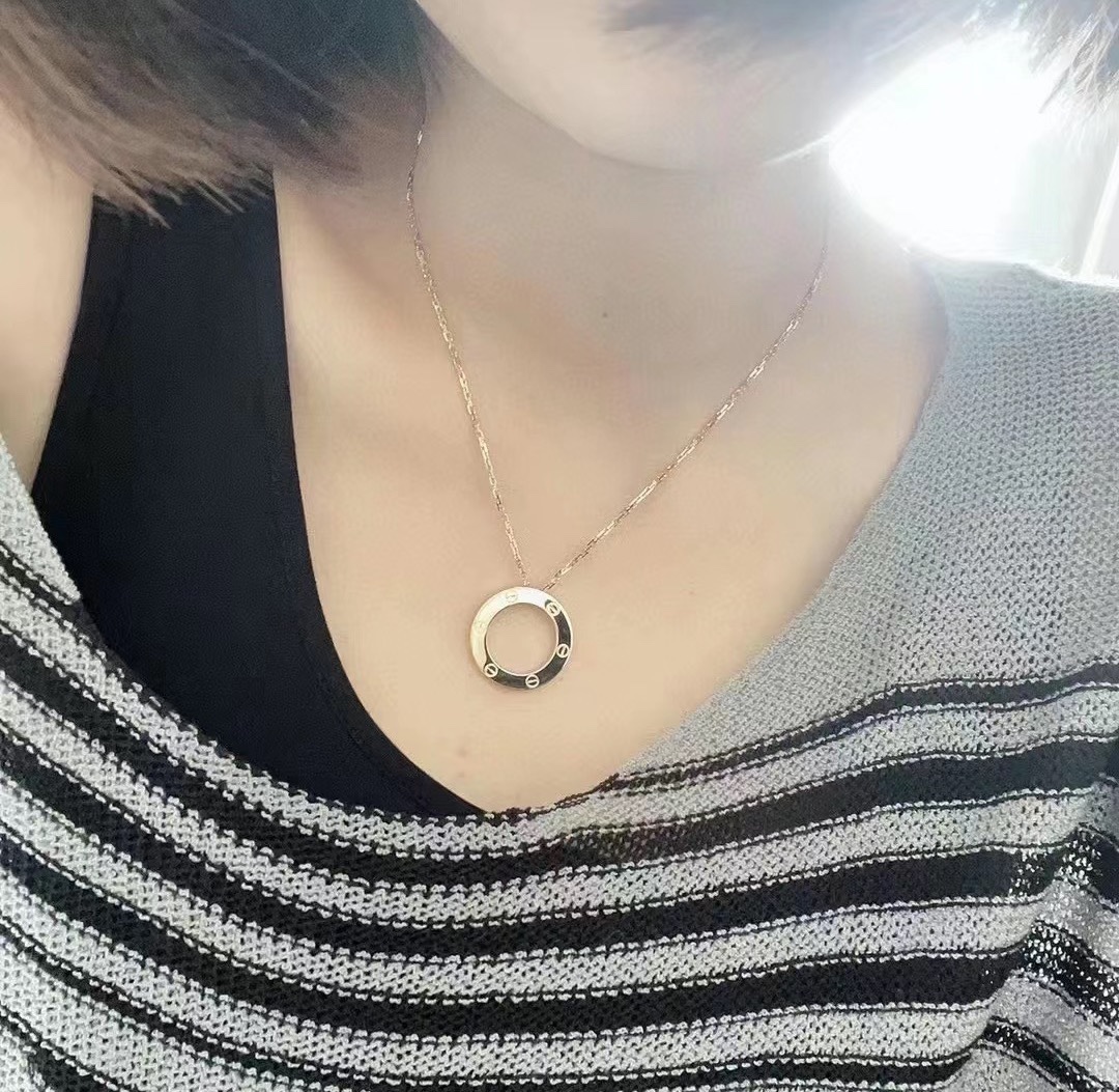 Cartier No Diamond LOVE Pendant Necklace in Pink Gold - Original Replica Club