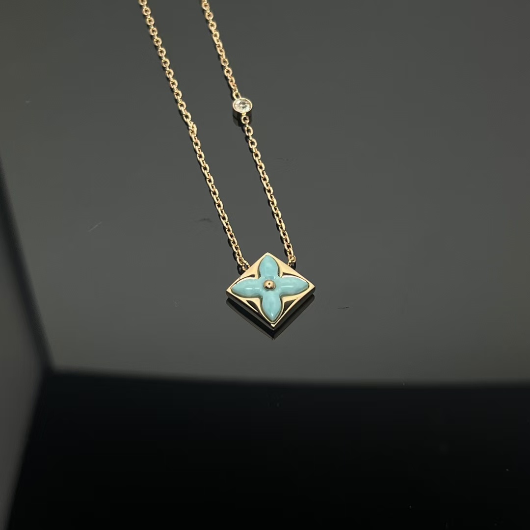 Louis Vuitton Color Blossom BB Star Pendant Necklaces - Original Replica Club