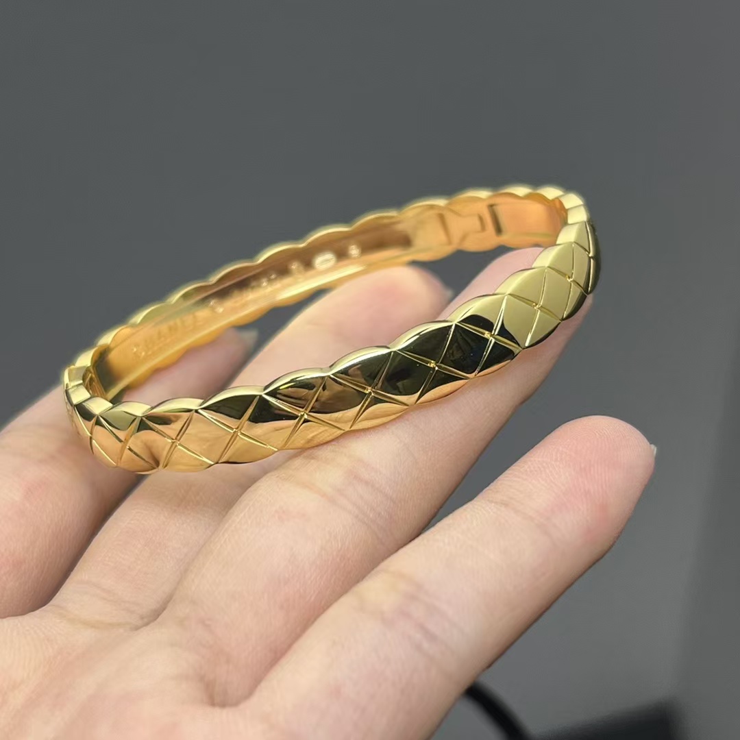 Chanel Coco Crush Bangle Bracelet - Original Replica Club