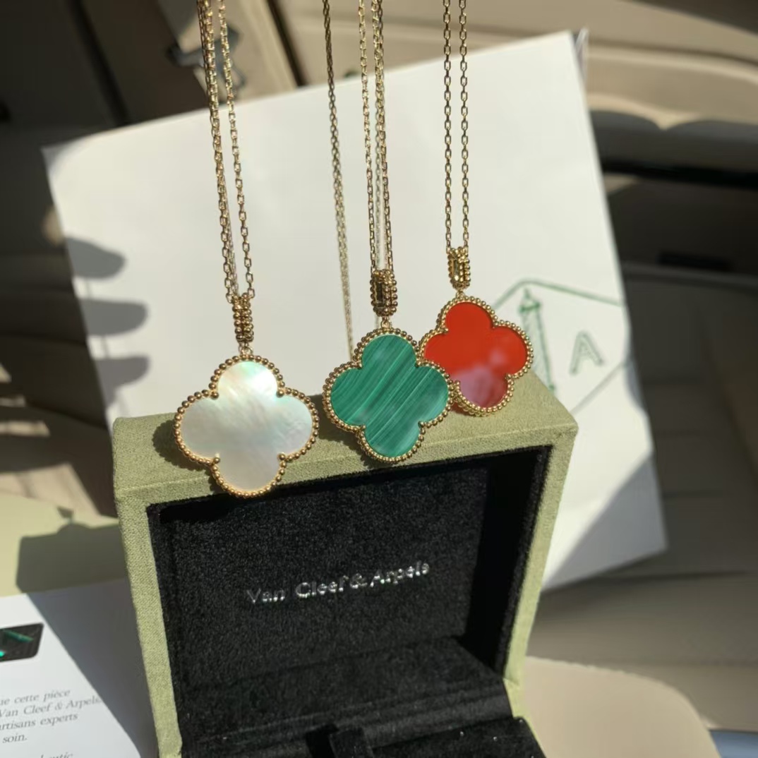 VCA Vintage Alhambra Pendant Large Clover Sweater Necklace - Original Replica Club