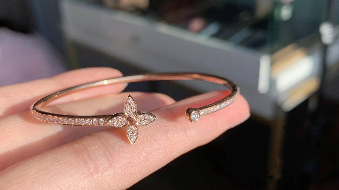 Louis Vuitton Dainty Diamond Open Cuff Bangle Bracelet - Original Replica Club