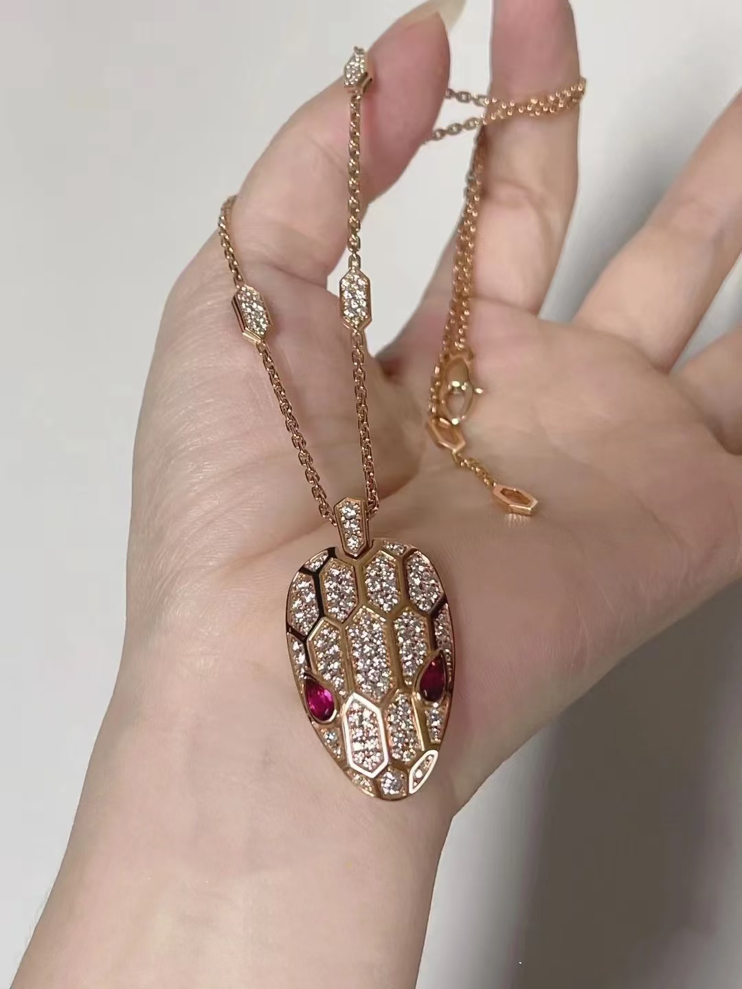 Bvlgari Serpenti Seduttori Necklace - Original Replica Club