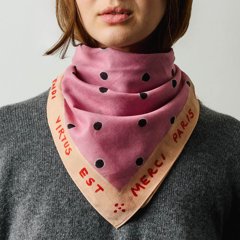 Merci - Bandana Ars Vivendi Virtus Est - Rose