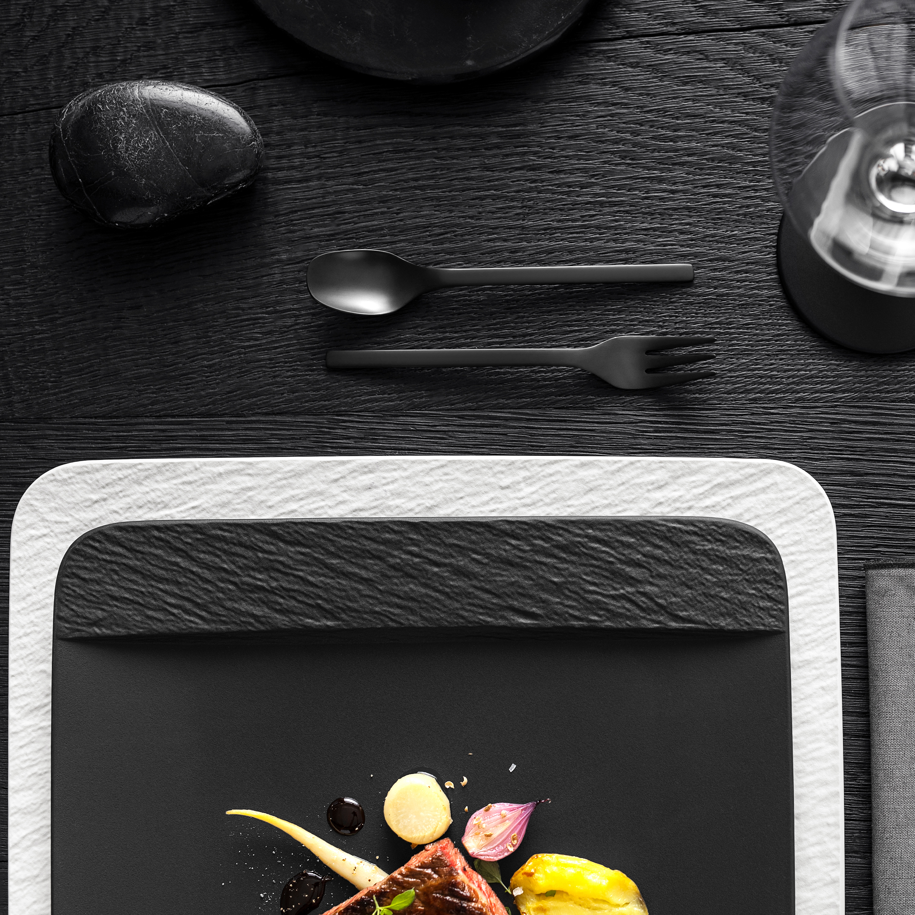 Villeroy & Boch Manufacture Serving/ Under Plate