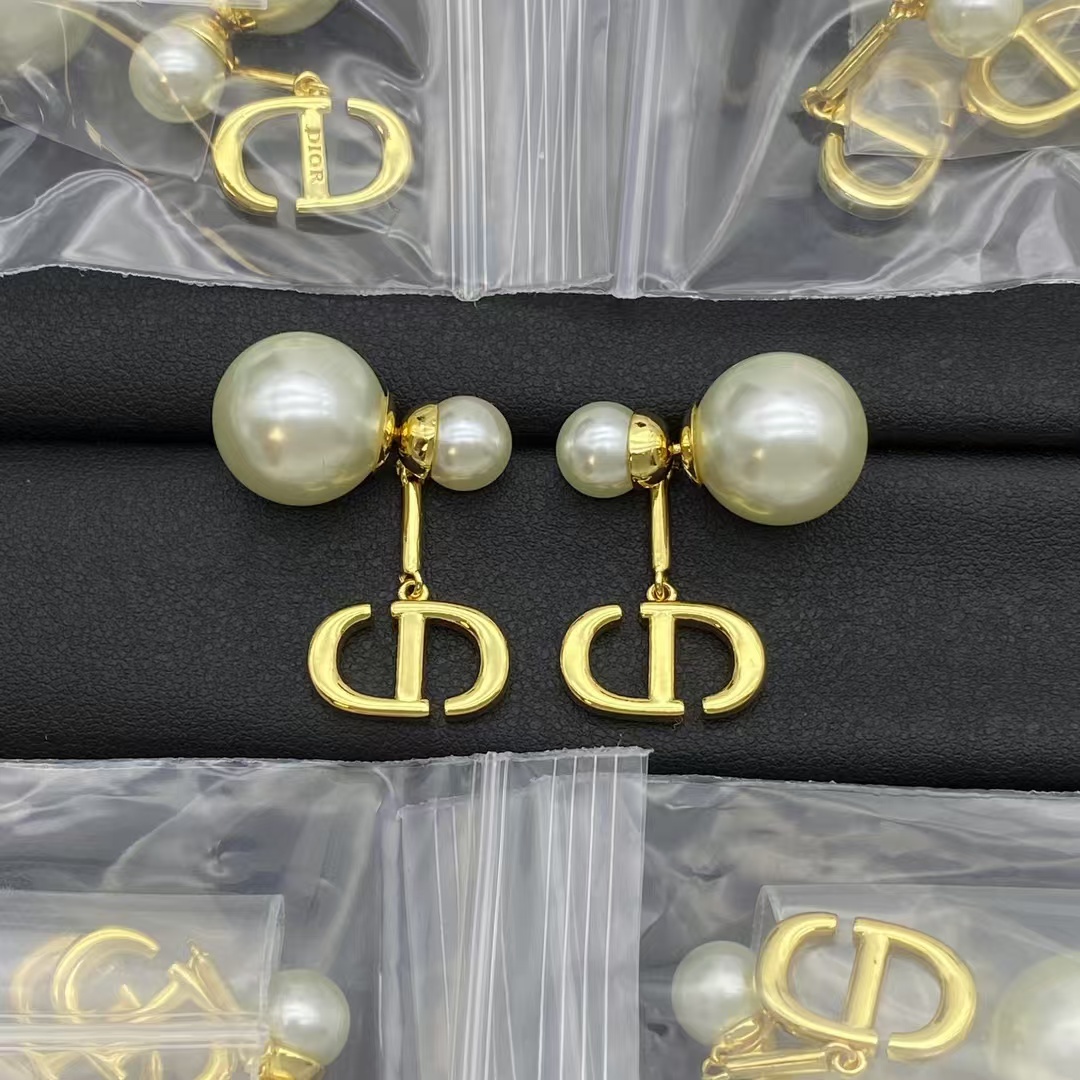 Dior CD Dangle Pearl Earrings - Original Replica Club