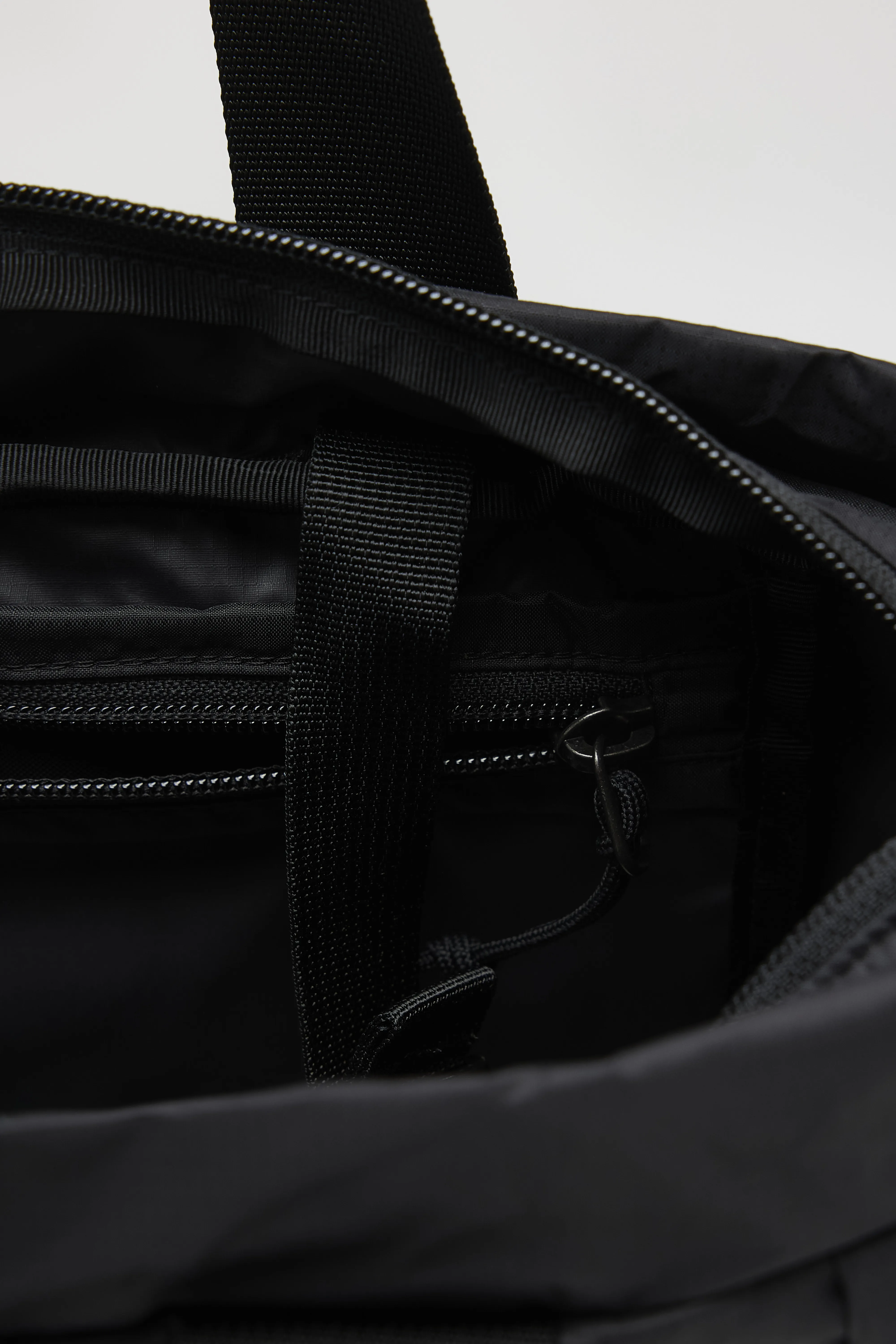 Bellerose Terravia Tote Pack  (252 / W / BLACK)