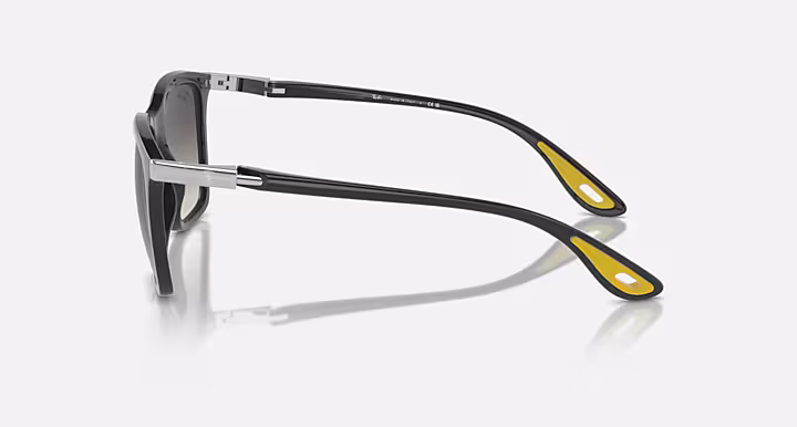 Ray-Ban RB4433M SCUDERIA FERRARI COLLECTION