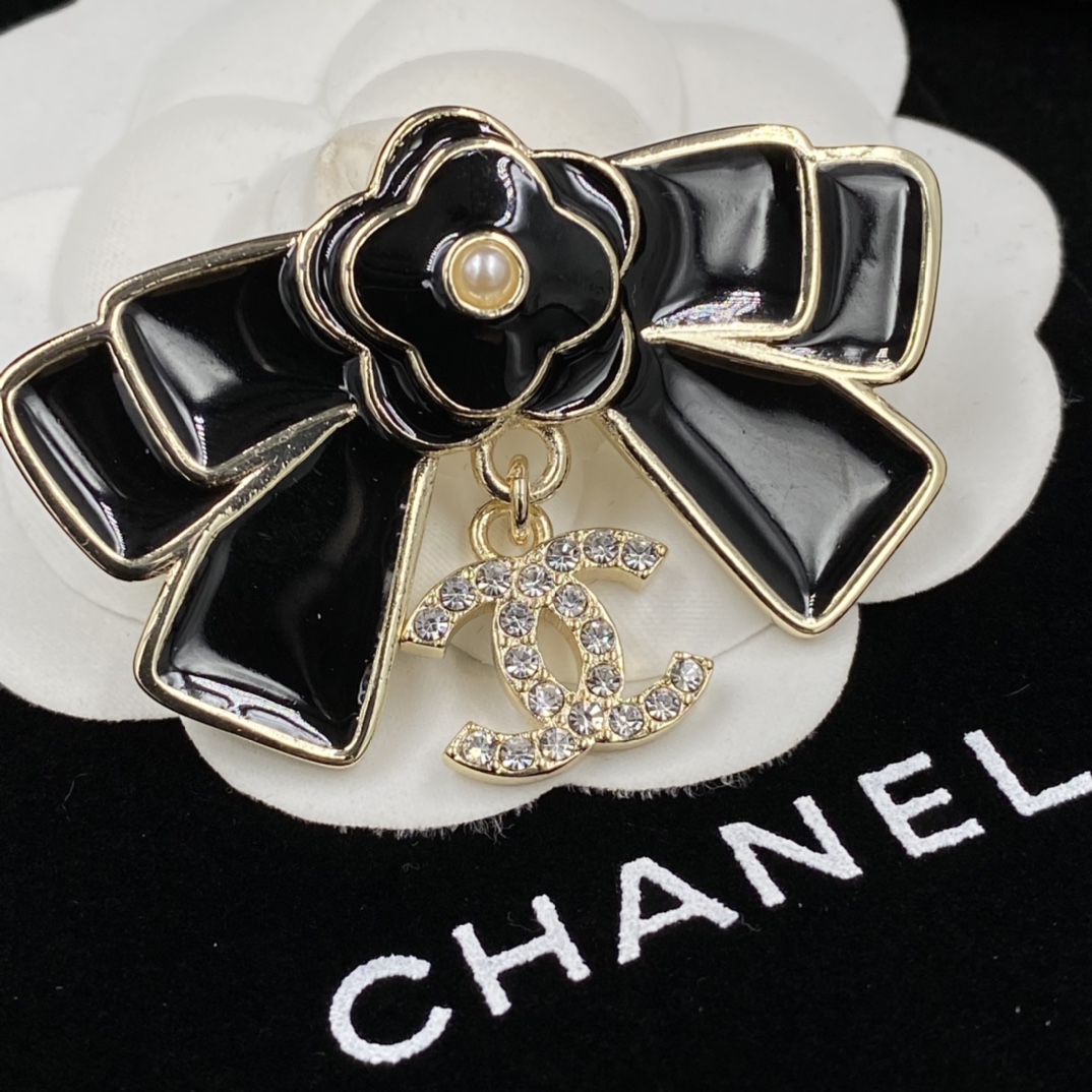 Chanel Camellia Black White Enamel Bow Brooch - Original Replica Club