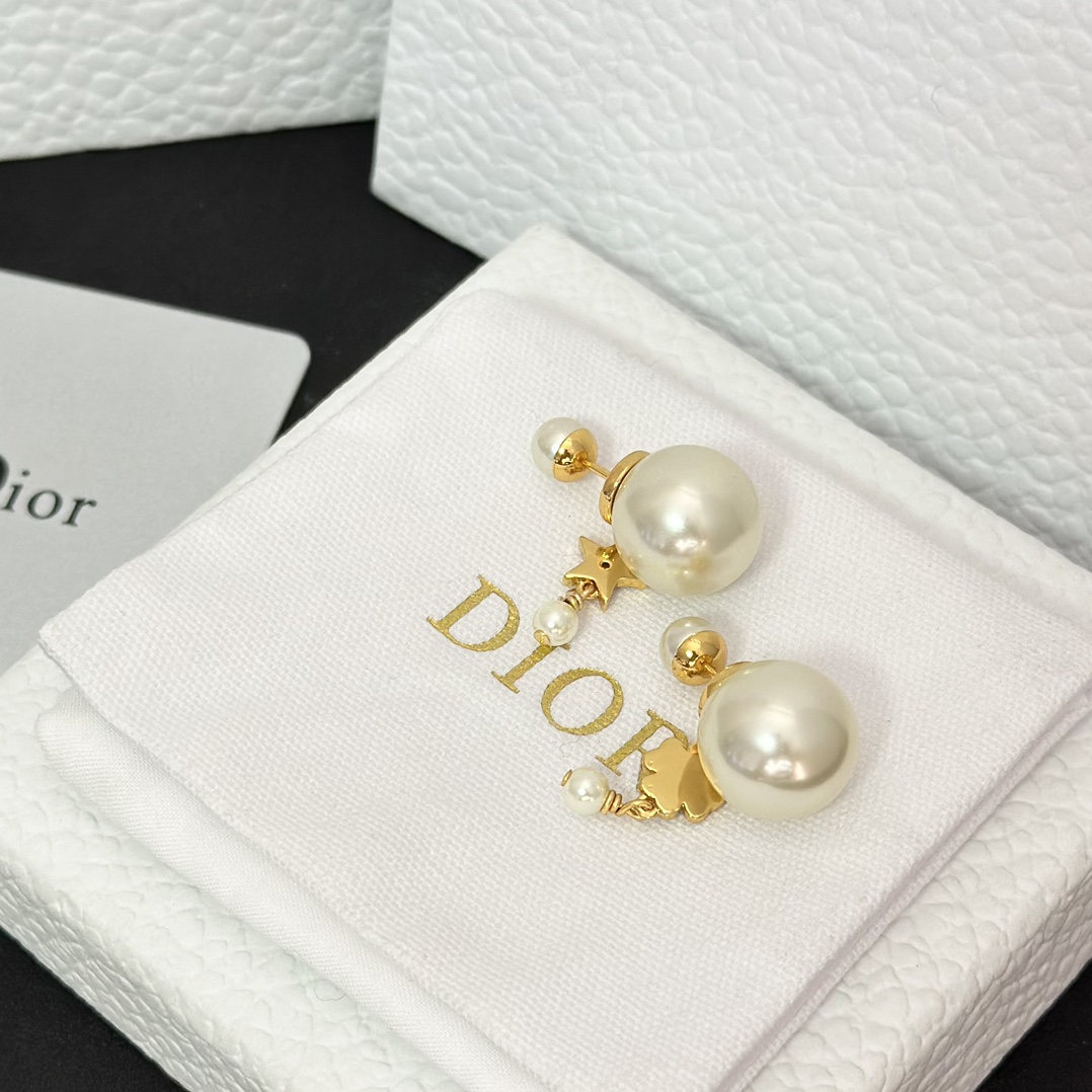 Dior Asymmetric Star Clover Dangle Pearl Earrings - Original Replica Club