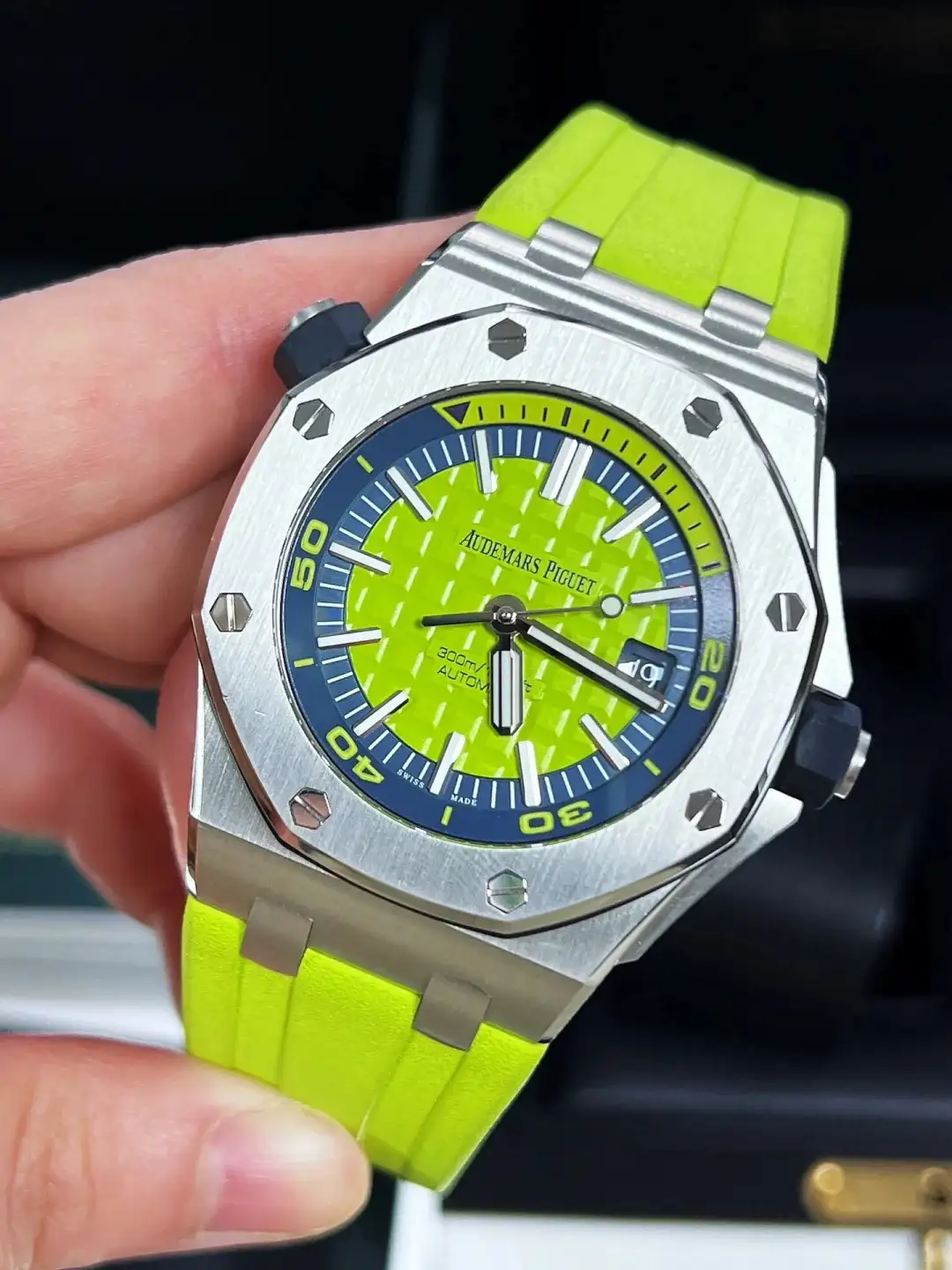 Audemars Piguet Royal Oak Offshore Diver Chronograph Green 26703ST.OO.A038CA.01