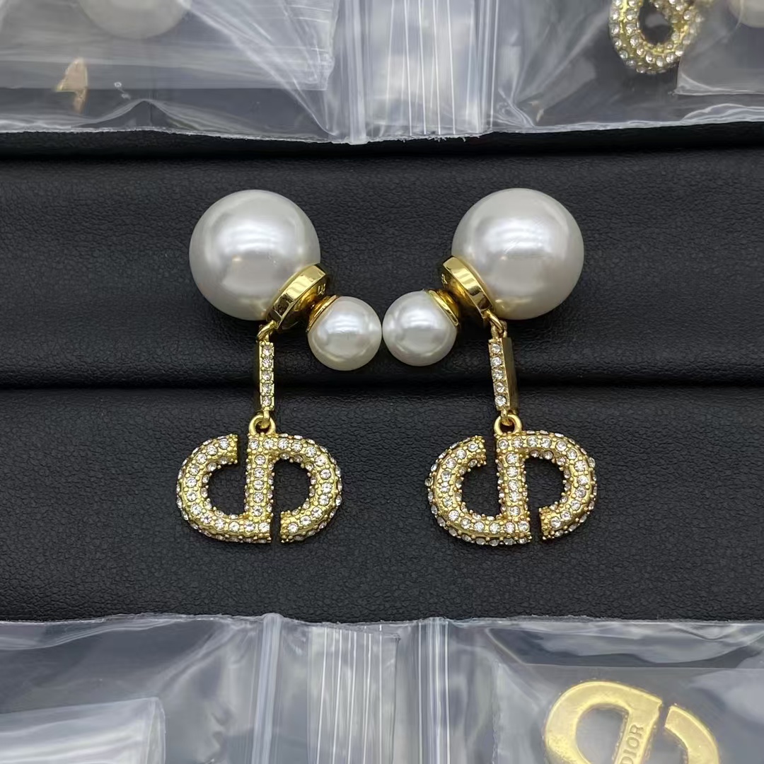Dior Diamond CD Dangle Pearl Earrings - Original Replica Club