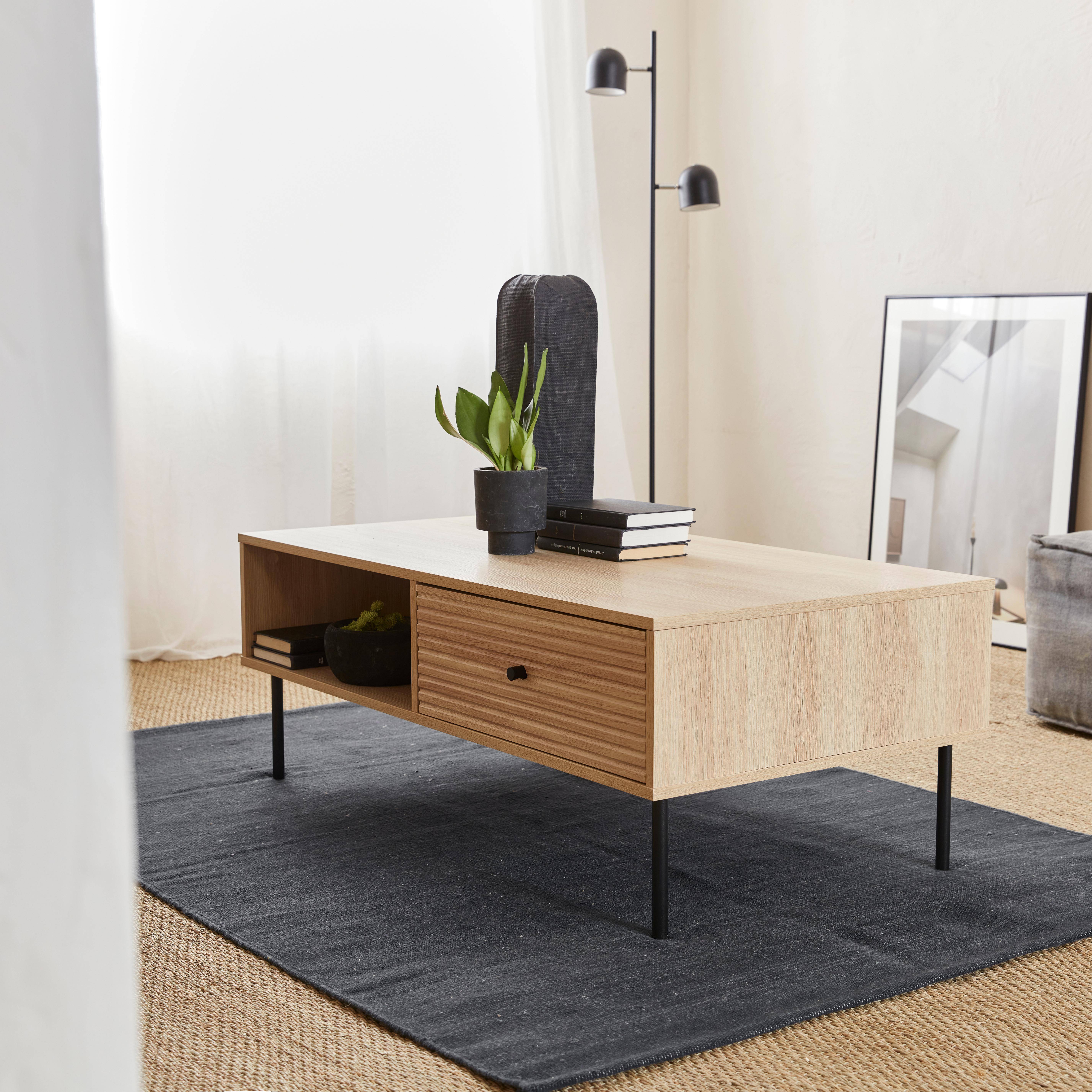 Braga - Mesa de centro con decoración de madera acanalada