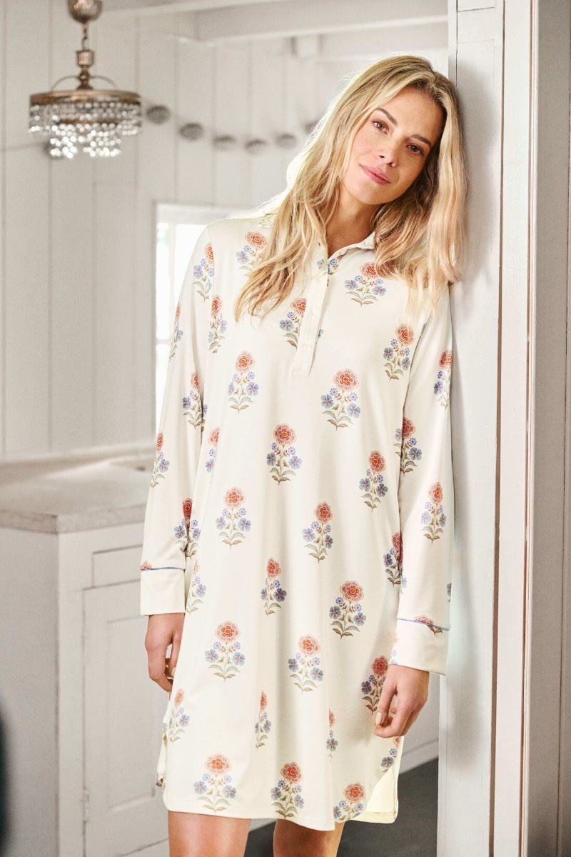 Daaltje Long Sleeve Nightdress Tanaka White